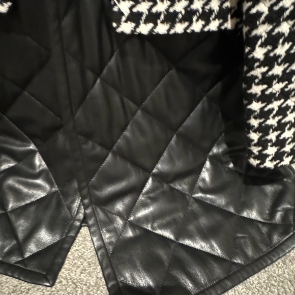 alice + olivia Susan quilted houndstooth vegan leather coat - Picture 11 of 14